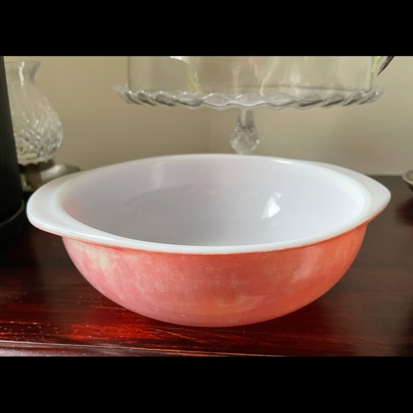 Vintage Pyrex Handled Mixing Bowl 2.QT - Picture 1 of 9